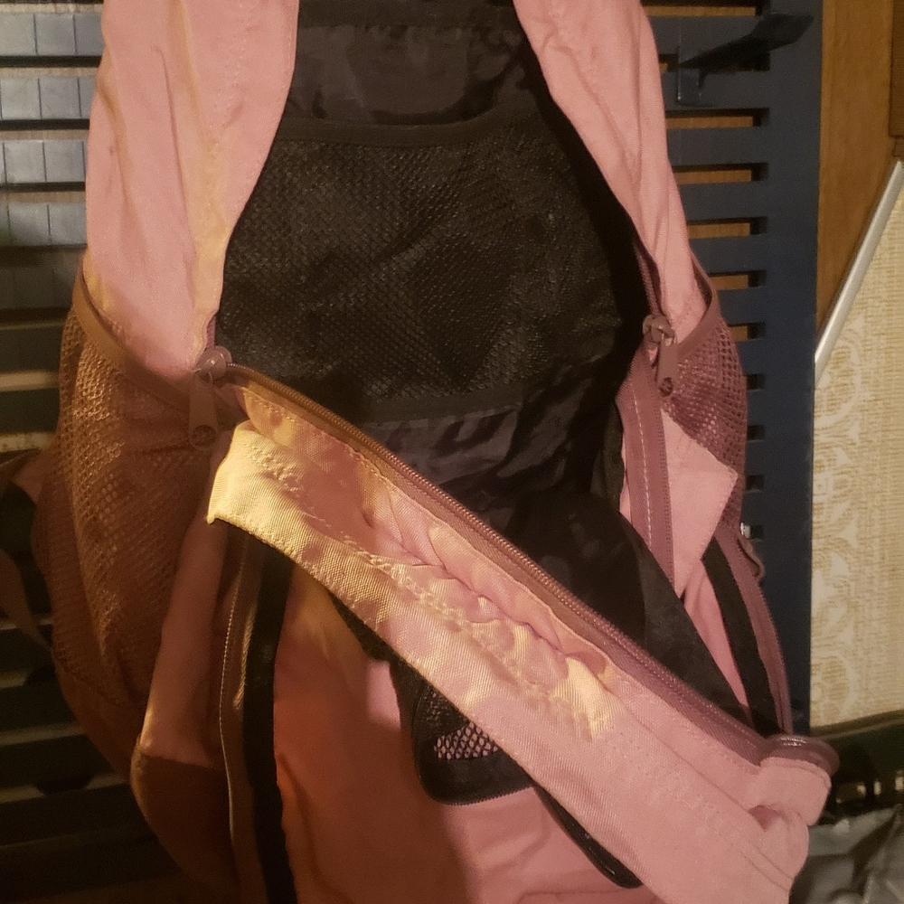 Pink backpack - Picture 2 of 3